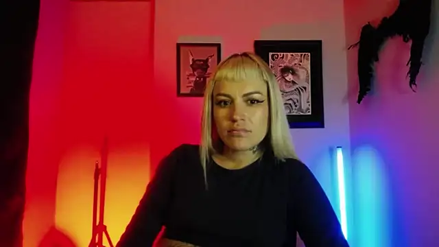 kim jeins11 online show from September 29, 2025, 11:10 pm