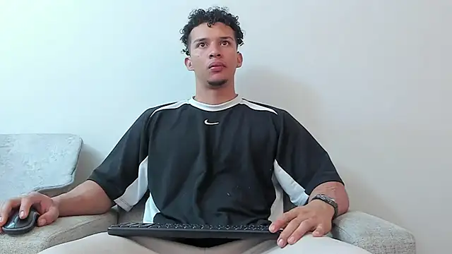 Dominick star online show from March 7, 2025, 4:13 am