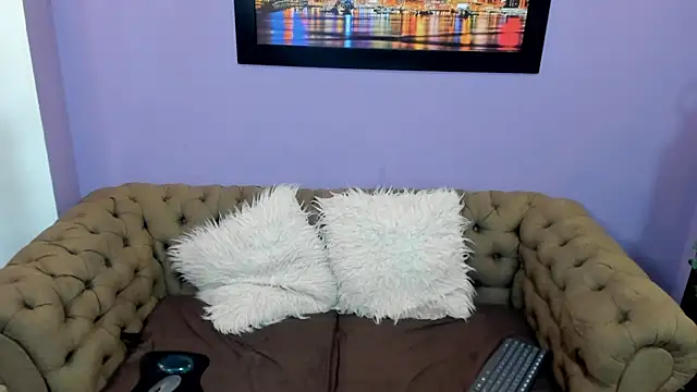 VickyJohnson1 online show from September 20, 2025, 8:03 pm