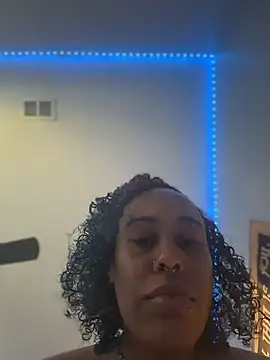 loveluna8 online show from February 2, 2026, 5:23 pm