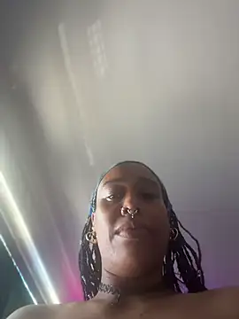 loveluna8 online show from July 31, 2026, 5:43 pm