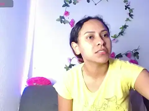 Cereza horny online show from December 6, 2024, 5:25 am