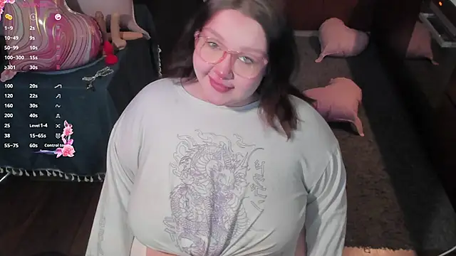 LilyBelll online show from February 15, 2026, 5:23 pm
