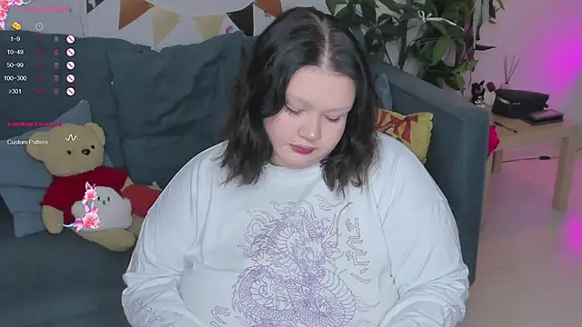 LilyBelll online show from October 4, 2025, 8:32 pm