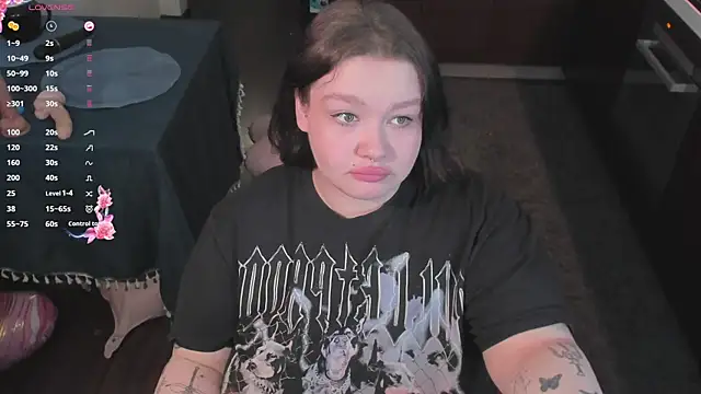 LilyBelll online show from February 27, 2026, 8:03 am