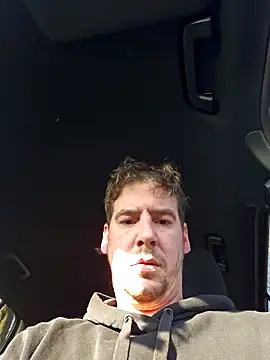 Titanhoott online show from December 27, 2024, 12:45 pm