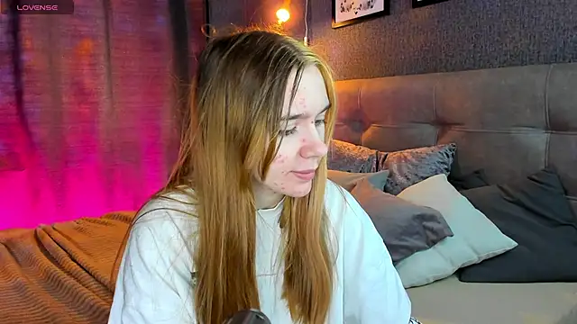 Lesi Moonie01 online show from September 30, 2025, 6:19 am