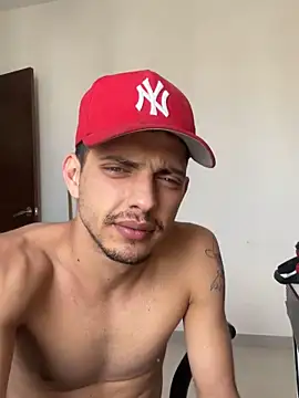 Snapshot of canochvz chatting on March 20, 2026, 9:27 pm canochvz online show from March 20, 2026, 9:27 pm