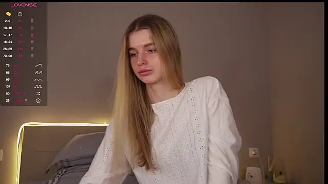 Snapshot of Sunshine_Diana chatting on February 17, 2025, 4:06 pm Sunshine Diana online show from February 17, 2025, 4:06 pm