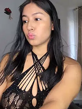 EmmaRossem online show from April 28, 2026, 8:13 pm