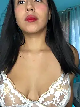 Snapshot of EmmaRossem chatting on March 9, 2026, 7:50 pm EmmaRossem online show from March 9, 2026, 7:50 pm