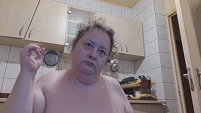 Snapshot of melissaBlessing chatting on June 20, 2026, 1:43 am melissaBlessing online show from June 20, 2026, 1:43 am