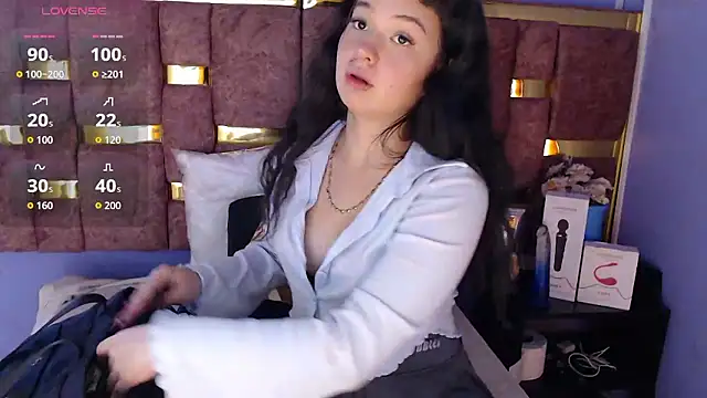 lilimini032 online show from January 16, 2026, 8:13 pm