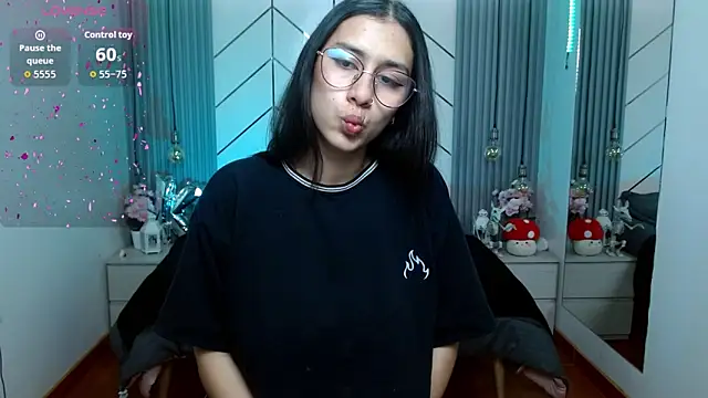 Snapshot of Lita_Rogers chatting on February 24, 2026, 7:04 pm Lita Rogers online show from February 24, 2026, 7:04 pm