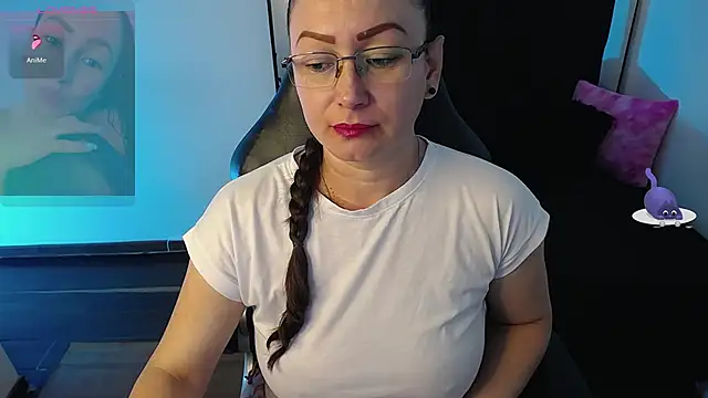 milly sanchez online show from October 13, 2025, 7:37 pm