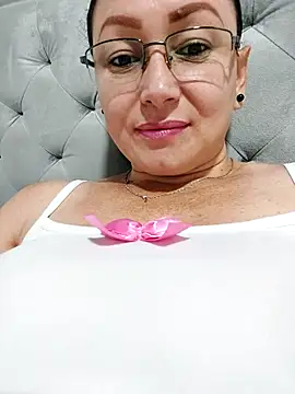 milly sanchez online show from June 3, 2026, 6:56 pm