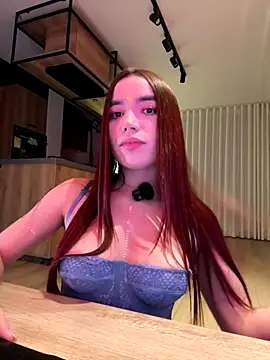 Snapshot of carolynnetrujillo chatting on October 17, 2025, 1:20 am carolynnetrujillo online show from October 17, 2025, 1:20 am