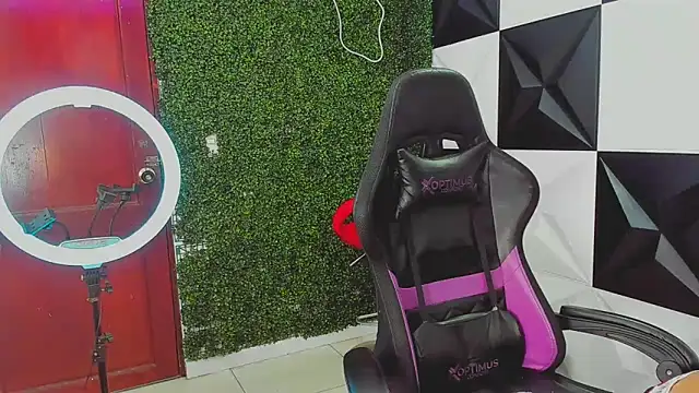 jose sexycumm online show from September 18, 2025, 7:28 pm