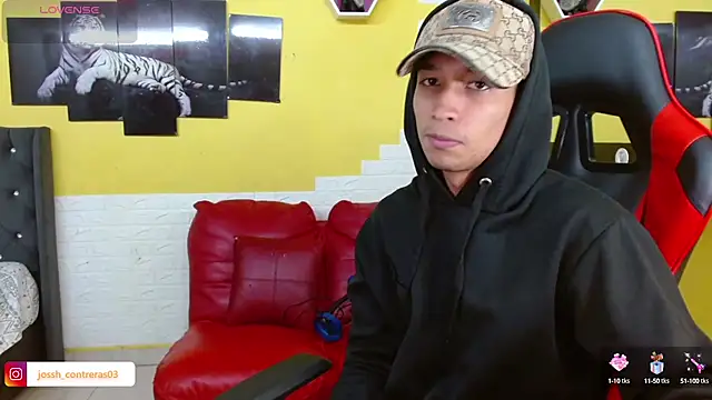 jose sexycumm online show from October 15, 2025, 7:44 pm