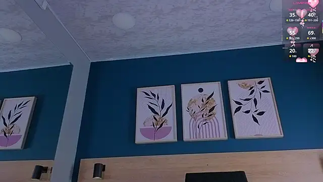 GabyPetit online show from September 15, 2025, 8:09 pm