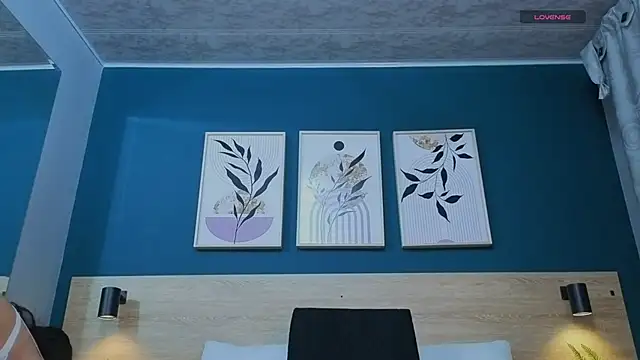 GabyPetit online show from September 11, 2025, 8:20 pm