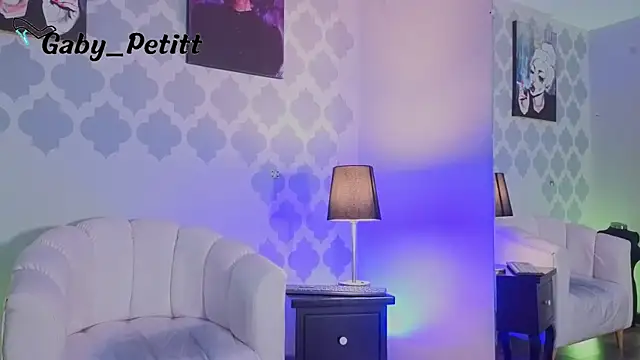 Snapshot of GabyPetit chatting on June 3, 2026, 7:51 pm GabyPetit online show from June 3, 2026, 7:51 pm