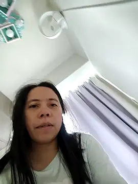 Snapshot of doggiepossession chatting on April 17, 2026, 7:55 am doggiepossession online show from April 17, 2026, 7:55 am