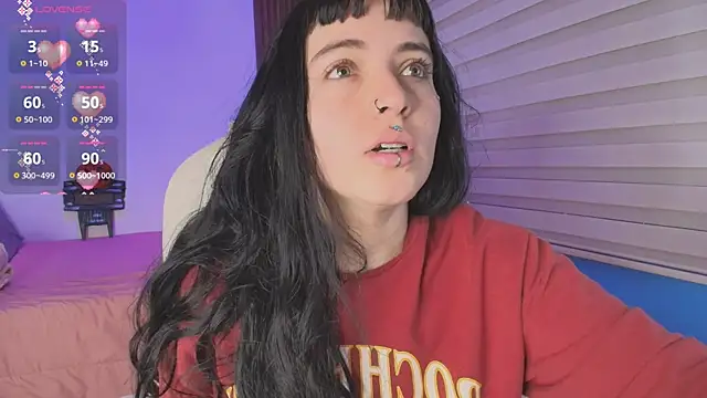 Lucy Smith2 online show from October 8, 2025, 5:24 pm