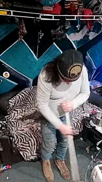 Boo-boo kittyfux online show from December 15, 2025, 9:37 am