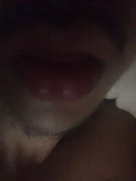 Snapshot of favormaker chatting on December 16, 2024, 2:04 am favormaker online show from December 16, 2024, 2:04 am