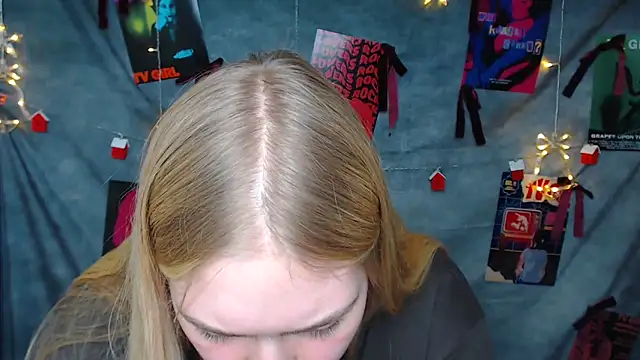 MademoiselleCl online show from December 20, 2025, 1:47 pm