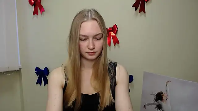 MademoiselleCl online show from March 14, 2025, 11:01 am