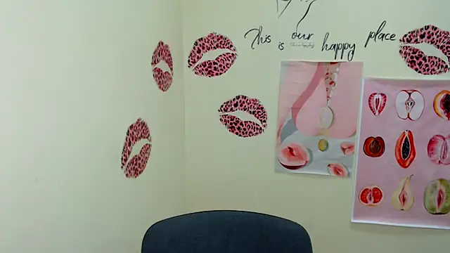 MademoiselleCl online show from March 4, 2025, 7:30 am