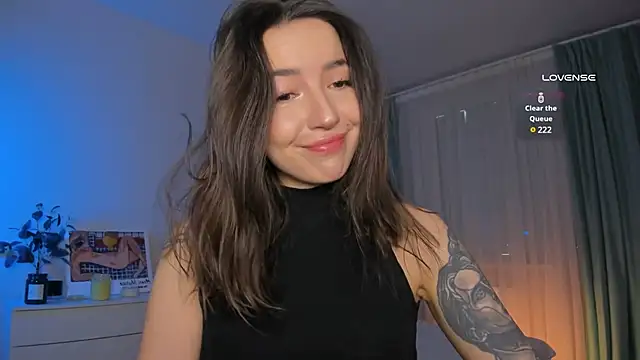 Oh My Dianee online show from March 18, 2025, 7:22 am