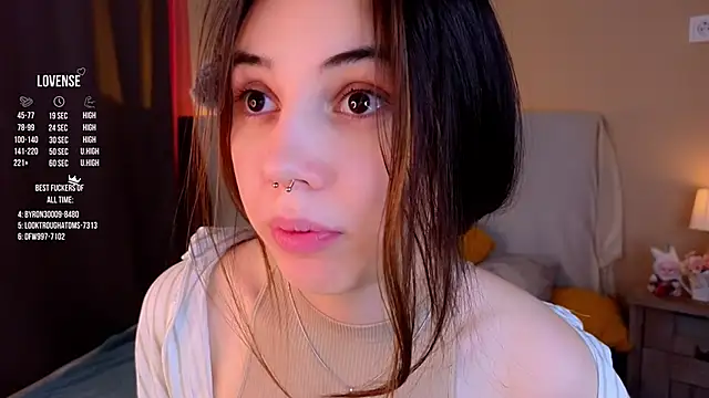 GillianDowdey online show from September 12, 2025, 2:55 am