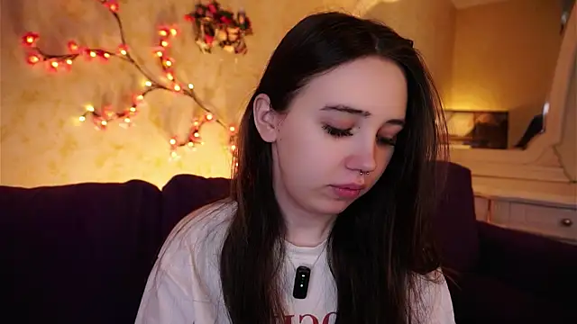 GillianDowdey online show from February 6, 2026, 3:13 am