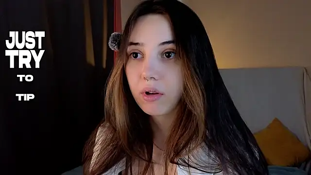 GillianDowdey online show from September 18, 2025, 2:47 am