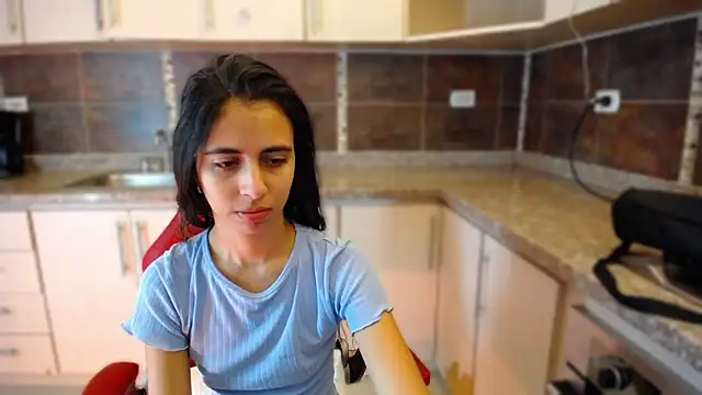 anna alvarez online show from September 27, 2025, 11:16 am