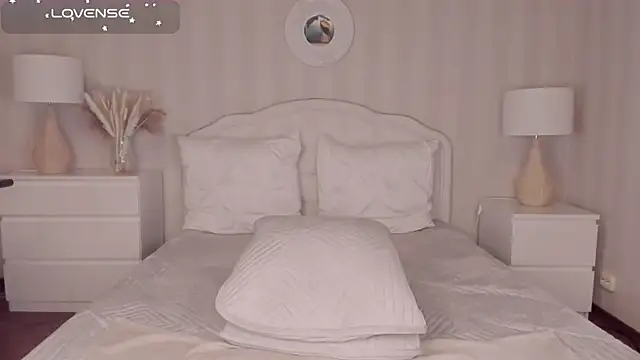 Nicky Stone online show from February 21, 2025, 9:56 am