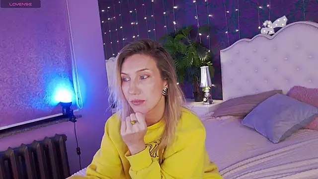 ElizaMayers online show from February 8, 2026, 7:11 pm