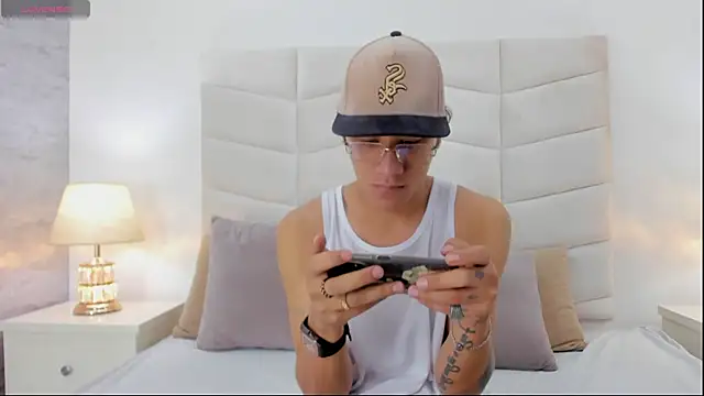 Buda and Cataleya  online show from March 22, 2025, 2:03 pm