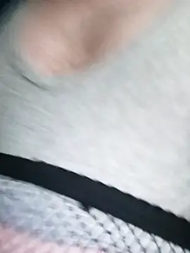 thongmann69 online show from February 4, 2026, 8:15 pm