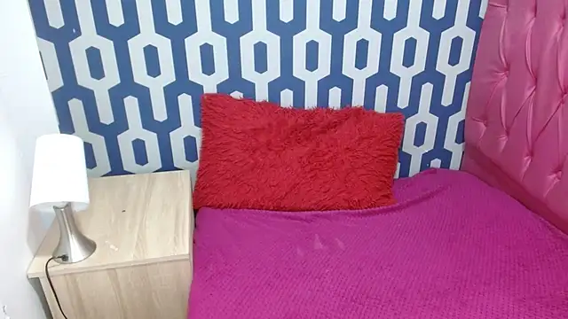 sarax ximena online show from October 28, 2025, 5:18 am