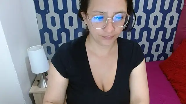 sarax ximena online show from October 11, 2025, 6:03 am