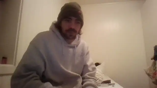 wolfwhite95 online show from April 3, 2026, 7:31 pm