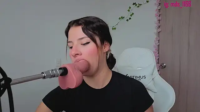 Mia adams66 online show from September 14, 2025, 2:50 pm