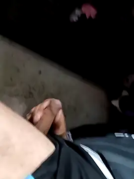 Snapshot of rayhot69 chatting on March 13, 2025, 3:39 pm rayhot69 online show from March 13, 2025, 3:39 pm