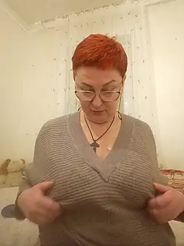 YourTenderness45 online show from February 5, 2025, 4:47 pm