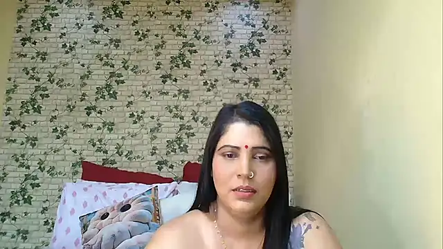 Snapshot of XIndianintimacy chatting on June 3, 2026, 6:56 pm XIndianintimacy online show from June 3, 2026, 6:56 pm