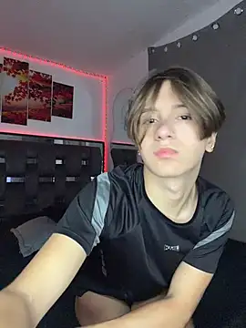 Alex and Fabian online show from July 20, 2026, 1:46 am